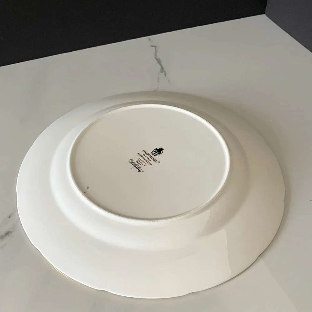 Bianca Dinner Plate by Wedgwood